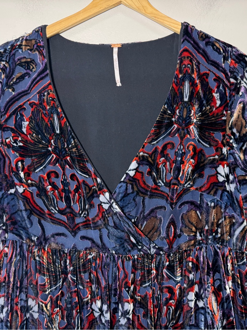 Free People ‘Mystic Charm’ Burnout Velvet Witchy Mini Dress Size Medium Flawed - Picture 4 of 16